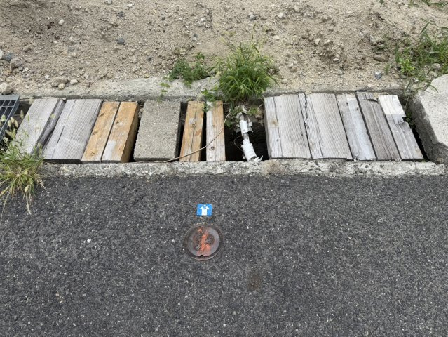篠原中町４丁目売土地の前面道路含む現地写真