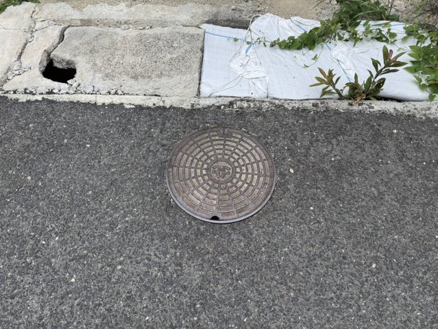 篠原中町４丁目売土地の前面道路含む現地写真