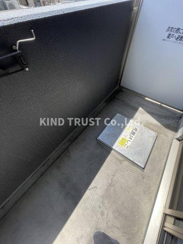 エスリード天神橋筋六丁目のバルコニー|お洗濯にも便利なバルコニー付き