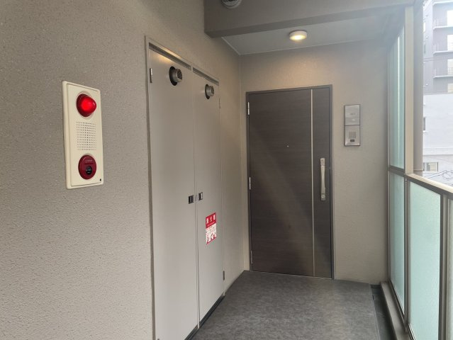 アザレア梅田の玄関