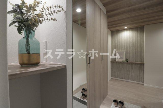 サンメゾン枚方朝日丘かえで館の玄関|落ち着いた玄関です