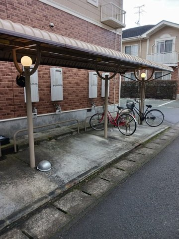 菊池郡菊陽町花立１丁目のアパートの駐車場|駐車スペースもあります
