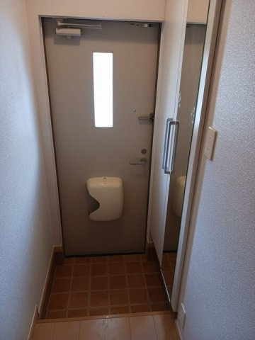 熊本市北区飛田町のアパートの玄関|きれいな玄関です