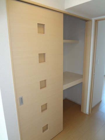 熊本市北区池田３丁目のアパートの収納|便利な収納スペースです