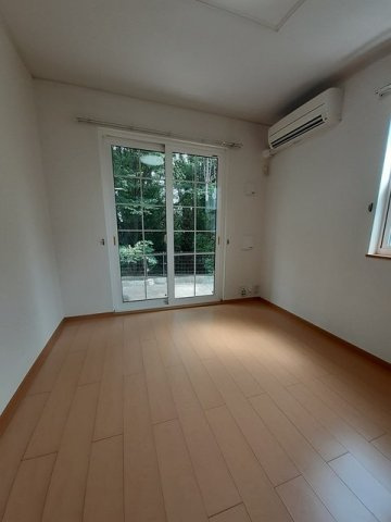 熊本市北区龍田陳内３丁目のアパートの居間・リビング|おしゃれなリビングです