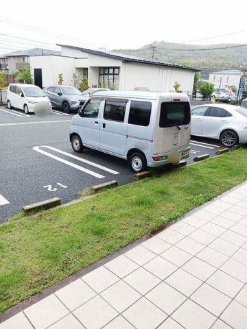 熊本市東区神園２丁目のアパートの駐車場|駐車スペースもあります
