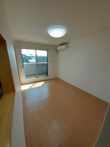 熊本市北区楠６丁目のアパートの居間・リビング|ゆったり過ごせる居間です
