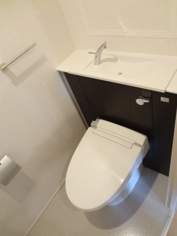 熊本市北区弓削１丁目の賃貸マンションのトイレ|トイレもきれいです
