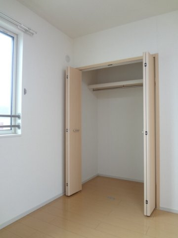 熊本市西区池田３丁目のアパートの収納|小物を収納するのに便利です