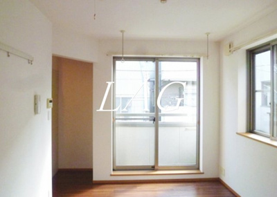 【居間・リビング】 | Ｙ・Ｋコート | 洋室のお部屋です。