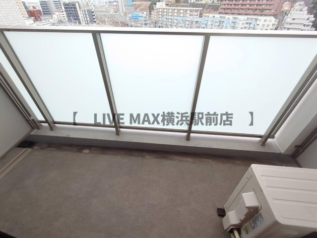 【バルコニー】ドゥーエ横濱鶴見 