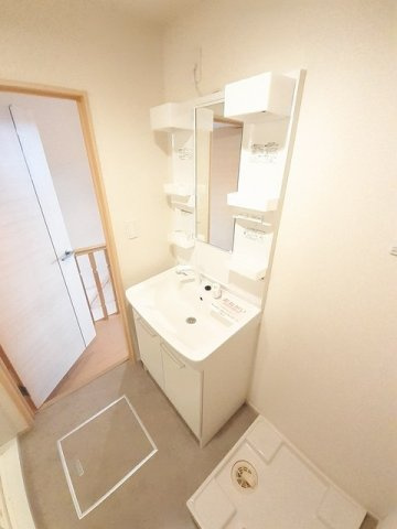 ＦｒａｉｓＶｉｅの洗面所|コンパクトで使いやすい洗面所