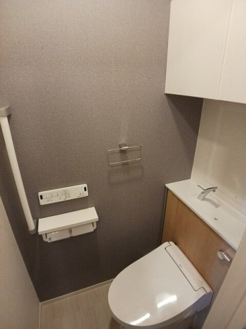 アバンツァートⅠのトイレ|落ち着いたトイレです