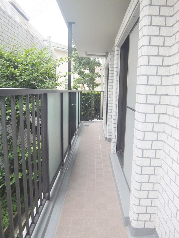 芦屋楠町パインクレストのバルコニー
