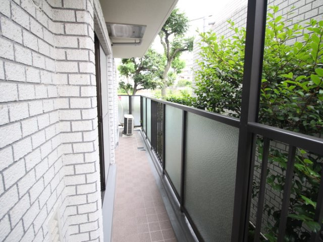 芦屋楠町パインクレストのバルコニー