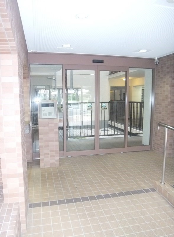 芦屋楠町パインクレストのエントランス