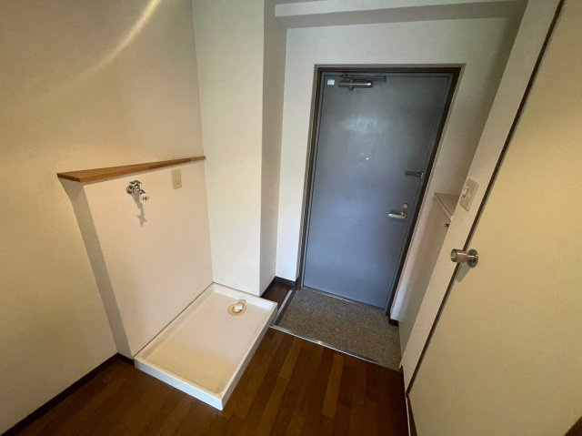 クレセント公光の玄関