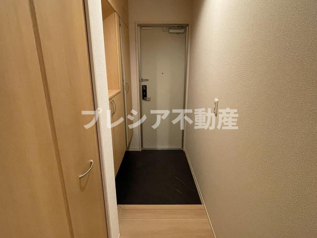 EVISTAGE甲子園の玄関