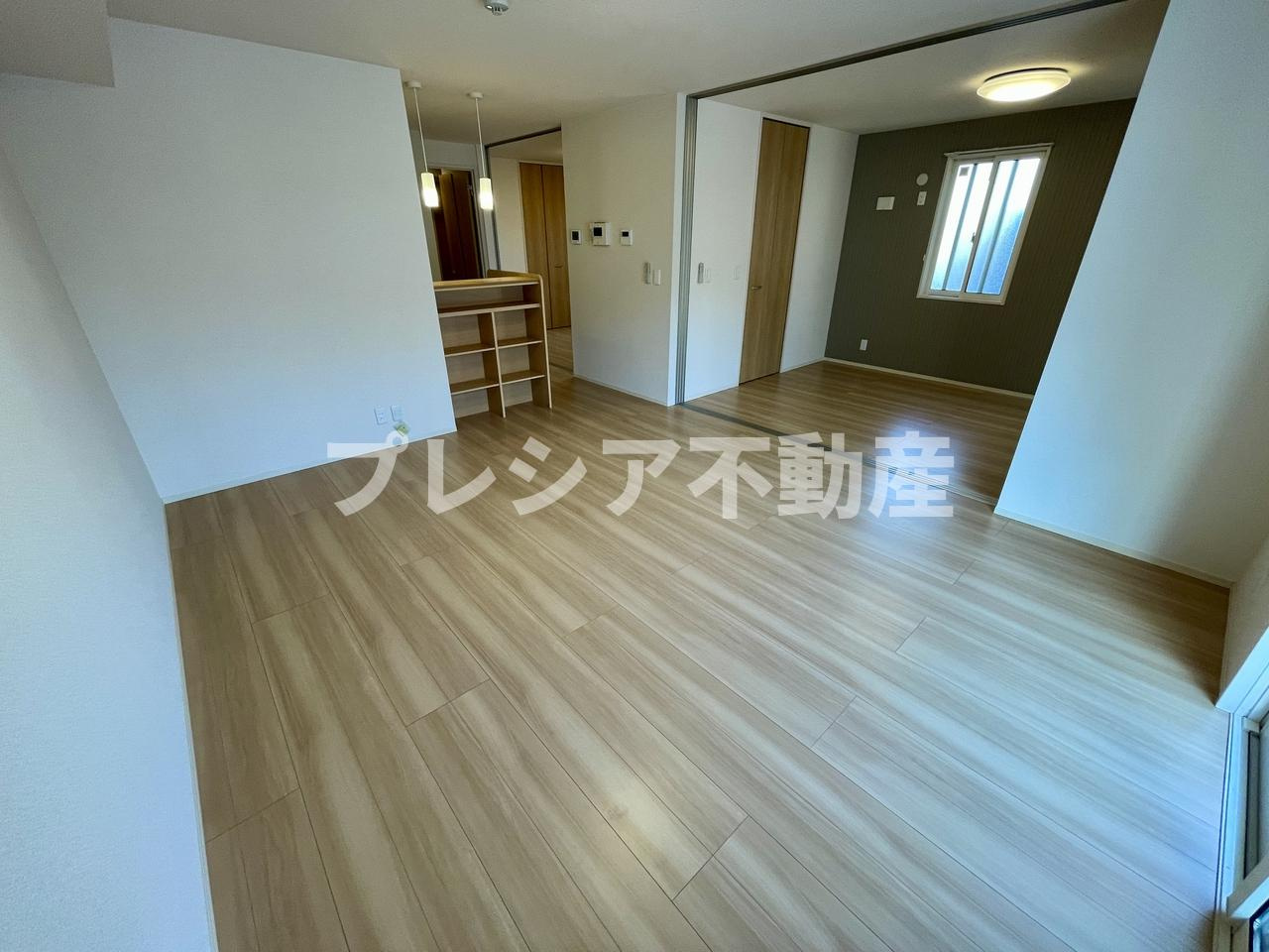EVISTAGE甲子園の居間・リビング