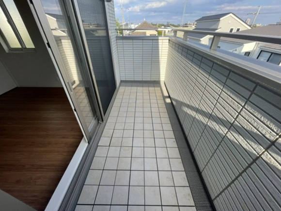 ヒューゲル夙川のバルコニー