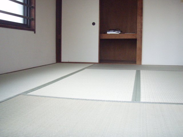 川崎マンションの居間・リビング