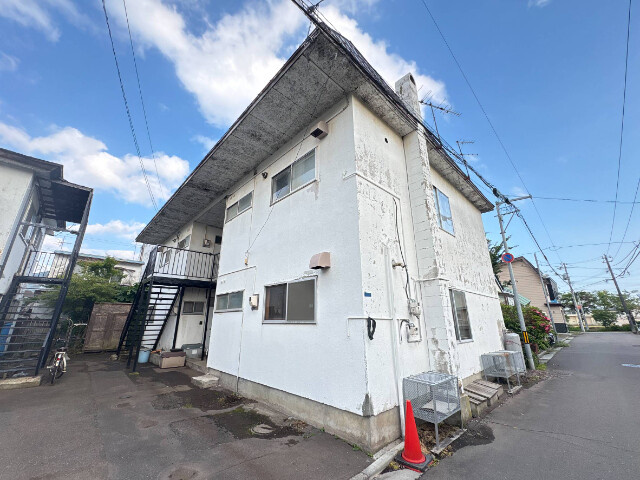 函館市松川町のアパート