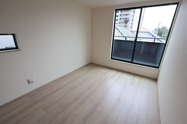《仲介手数料無料》北区大成町４丁目611-1新築一戸建て‎ハートフルタウンの洋室|3階 6帖