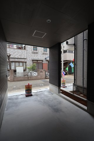 《仲介手数料無料》北区大成町４丁目611-1新築一戸建て‎ハートフルタウンの駐車場