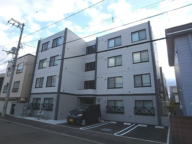 グランメール南郷１３駅前
