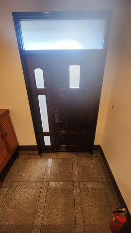 【玄関】ベルヴィ本山中町