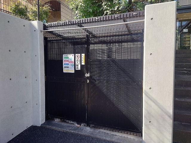 ブラックペッパーのその他共用部分|★敷地内専用ゴミ置場★
