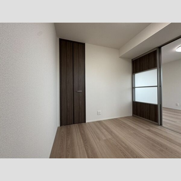 D-ROOM御厨中の洋室