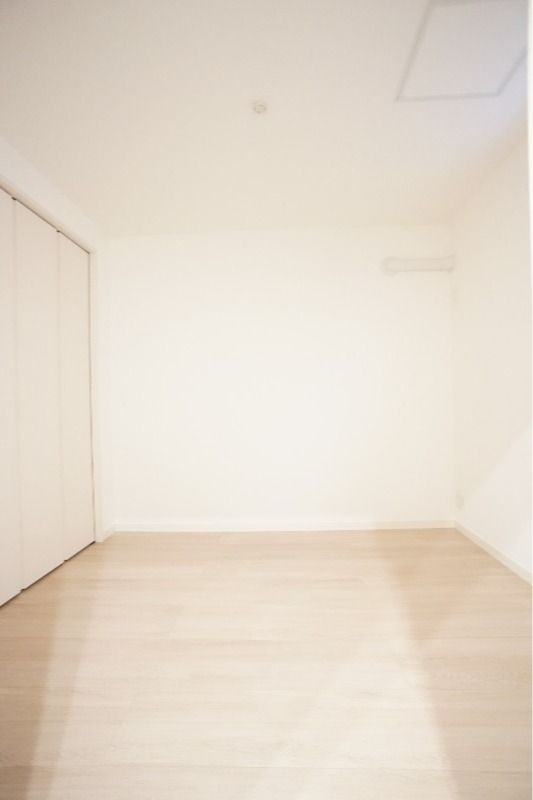 仮）Villa Raccoon 桜木町の居間・リビング