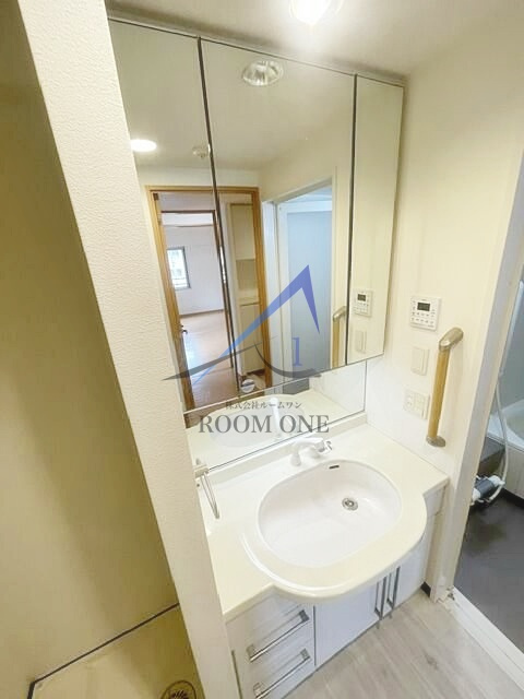 グランドテラス新宿の洗面所|洗面台です。