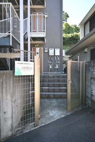 ＳＨ弘明寺のエントランス