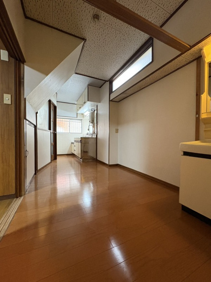 【居間・リビング】 | 八尾市西山本町5丁目戸建