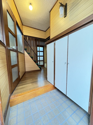 【玄関】 | 八尾市西山本町5丁目戸建