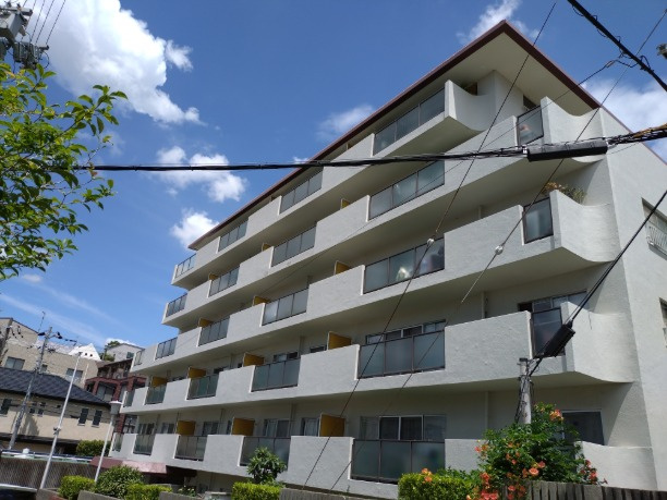シーアイマンション夙川の外観