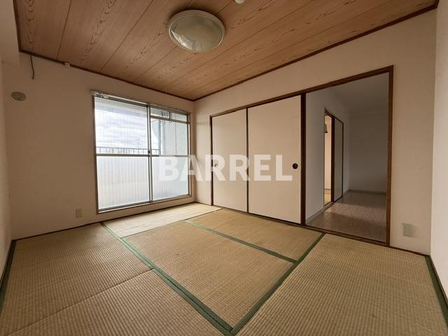 草野マンション21号館の和室