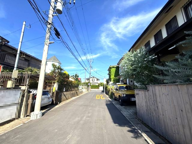 バス停徒歩2分　高台　閑静な住宅街の周辺|閑静な住宅街