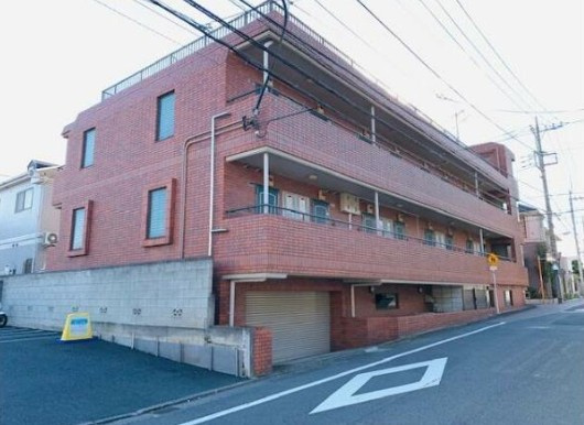 メゾンドールの外観