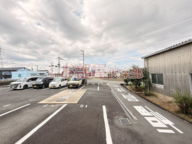 カンファート三潴の駐車場|駐車場です