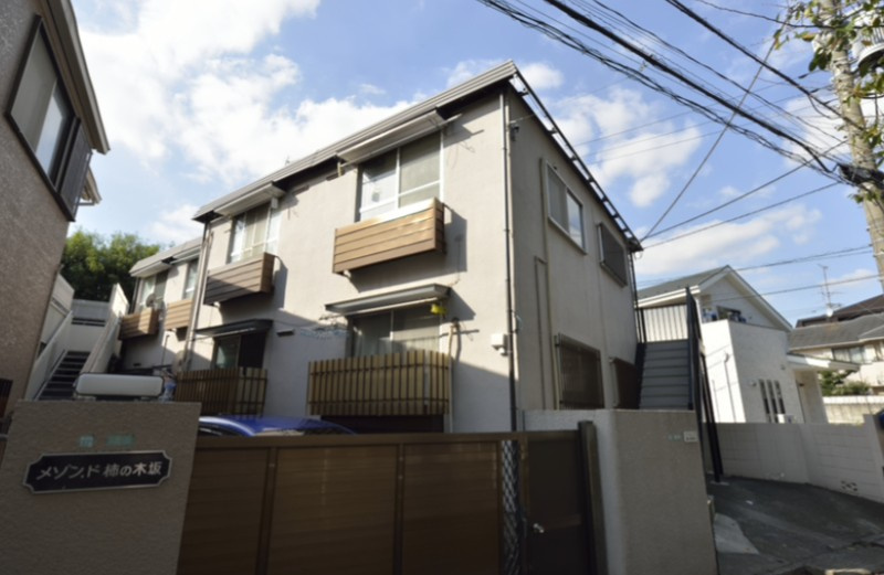 メゾンド柿の木坂の外観