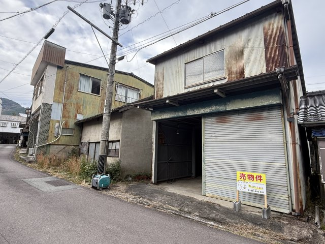 2025/12/1新規　戸建　下呂市金山町　98万の前面道路含む現地写真