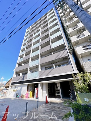 レジデンシア小牧駅前の外観