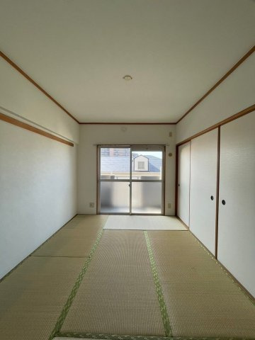 パインヒルズ奈多の和室