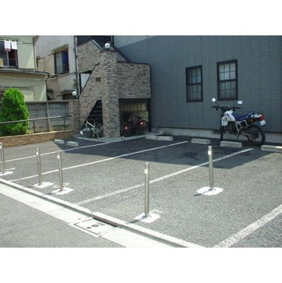 【外観】 | ベルクハイム | 駐車場