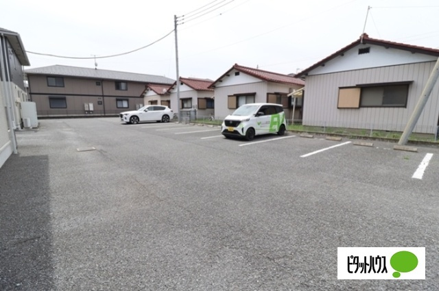 フェリーチェ　Ｂの駐車場