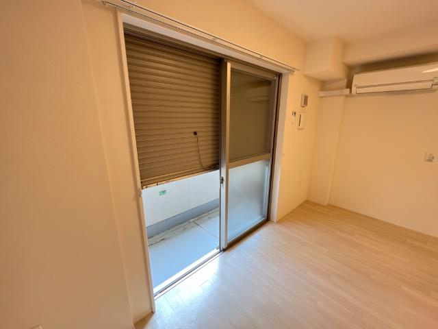 【設備】 | ウィズダム | 窓シャッター