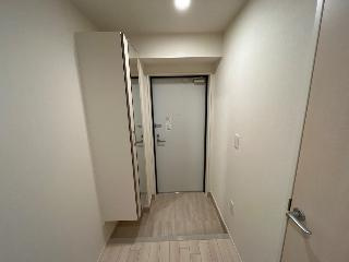 ネクストステージの玄関|建具の色は相違がございます（イメージ）